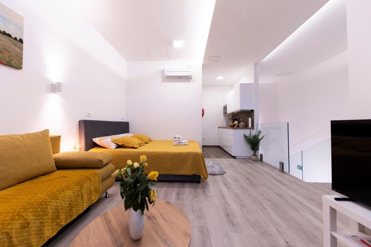 Studio Apartments Heart Of Задар Экстерьер фото